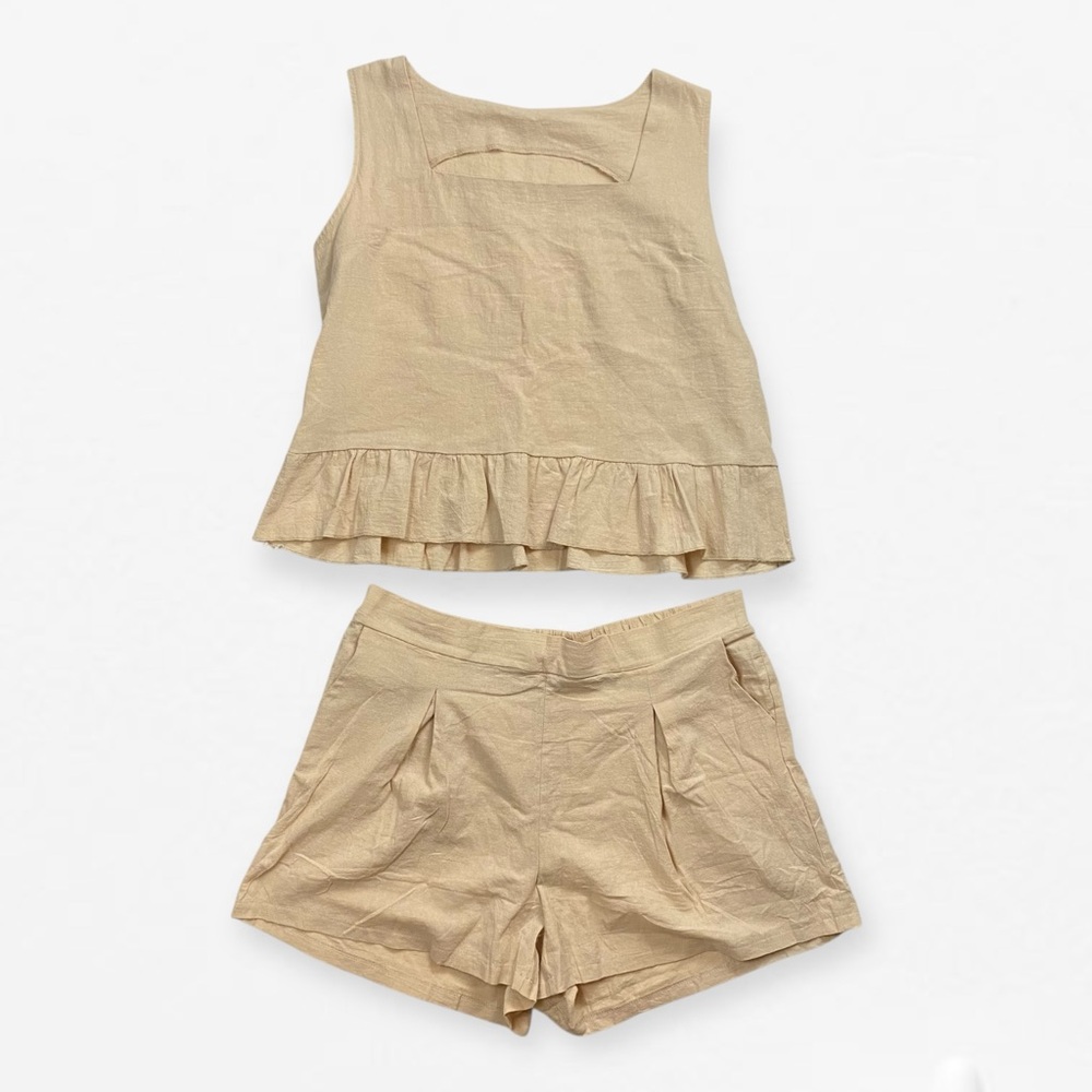Tan beige 100% cotton Sleeveless Flowy Ruffle Top and matching Shorts XL